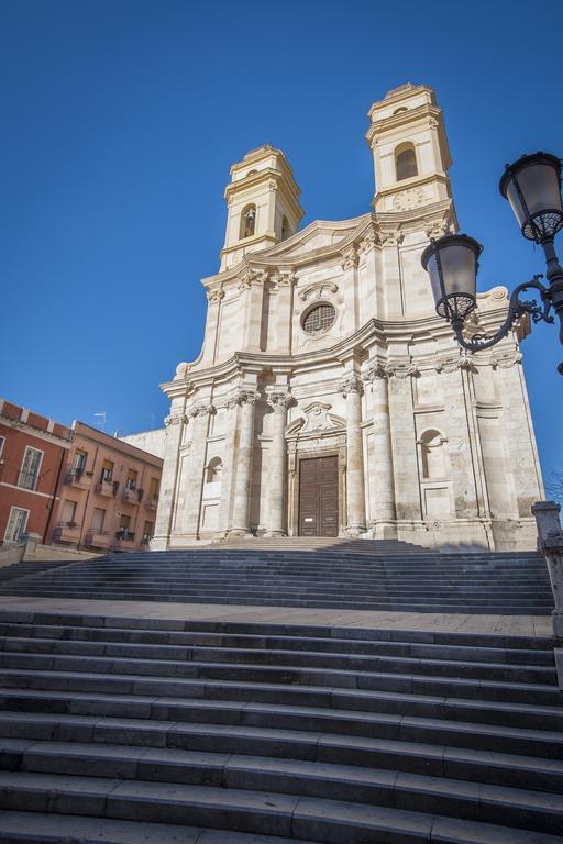 Cento Suites Cagliari Værelse billede